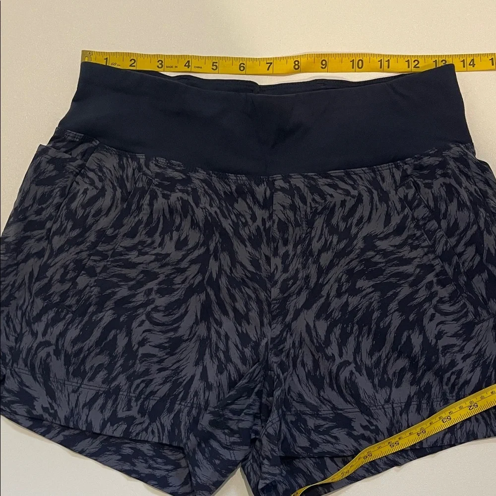 Athleta Black Patterned Trekkie North Printed Running Shorts